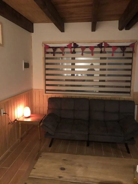 Magellanicus Rustic Suites