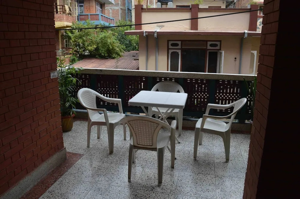 First Apartment 1bhk Thamel 5 min Walk 1st Floor