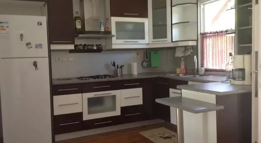 Cunda Poyraz Sitesi Villasi
