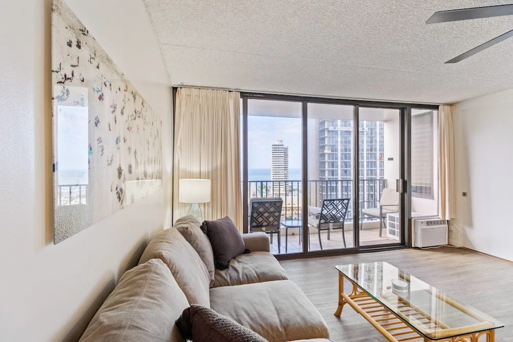 Tower 2 Suite 1702 - Ffp 1 Bedroom Home by Redawning