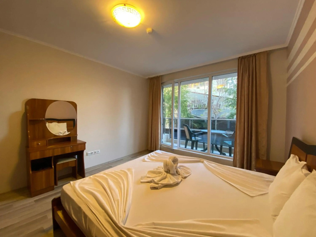 Private Cozy Apartment Admiral Plaza A1