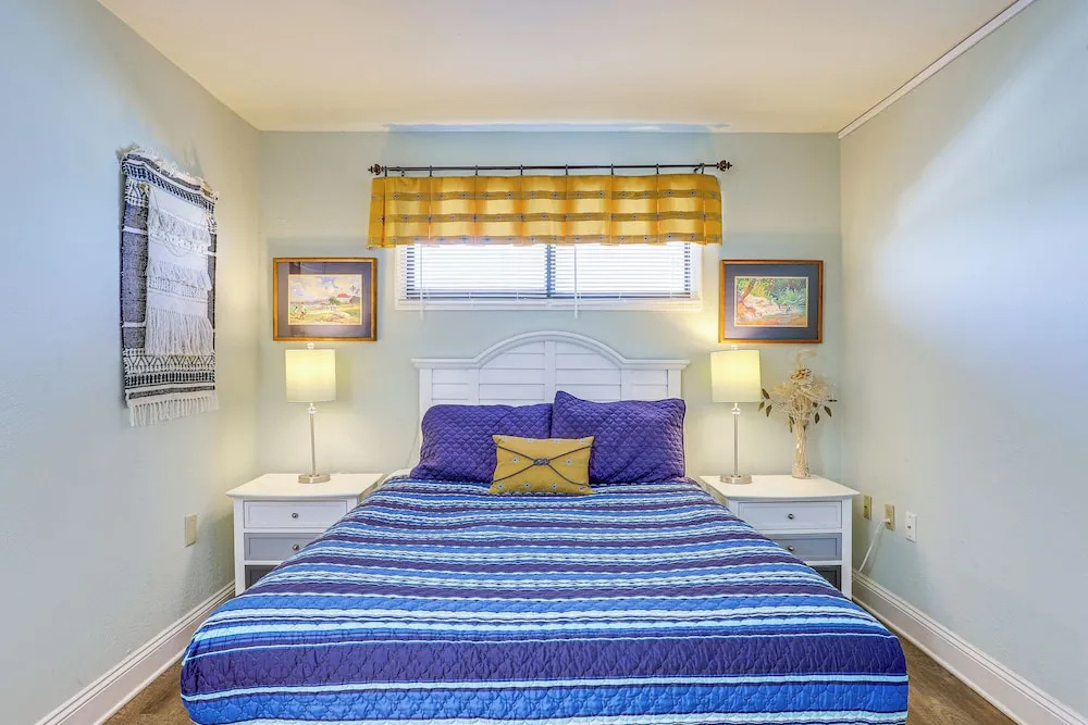 Walk to Shore: Condo w/ 2 Pools in Myrtle Beach