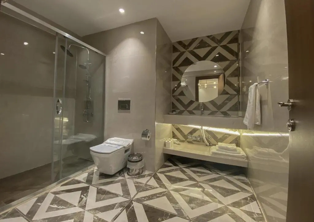 Grand Luxury