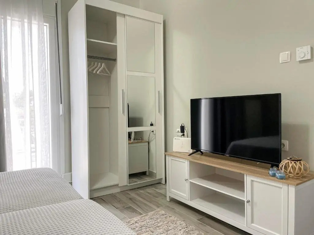 Nikis House Apartments By The Sea
