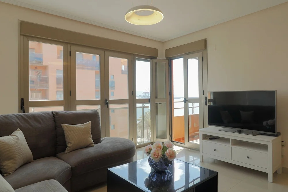 Seafront Malaga Central Apartment
