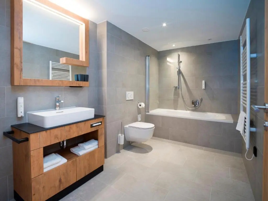 All-Suite Resort Paznaun Silvretta Premium Card Ende Juni bis Anfang Oktober inkludiert