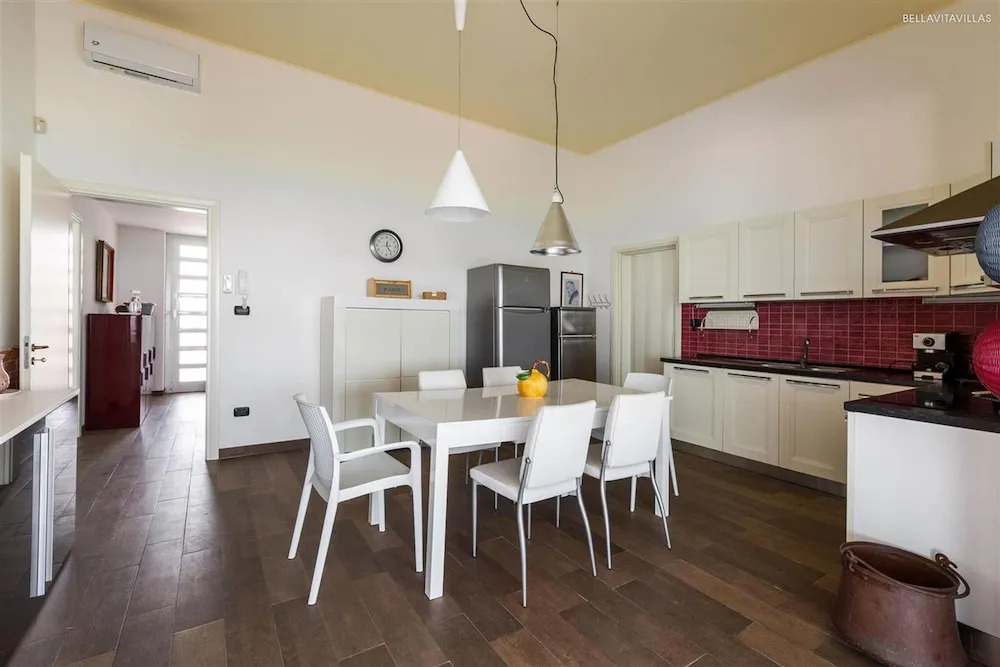 1014 Villa Miramare in Torre Suda