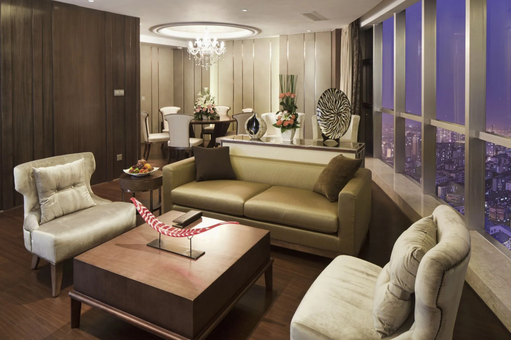 Grandskylight Hotel