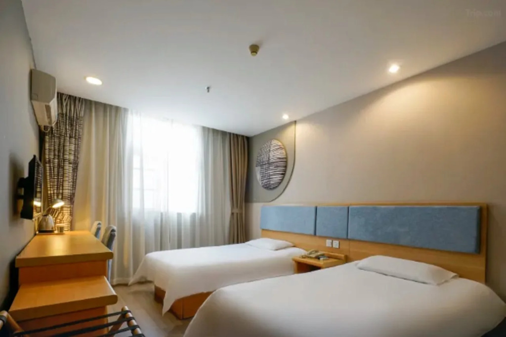 Homeinn Hotel (Zhuhai Gongbei Port Pedestrian Street)