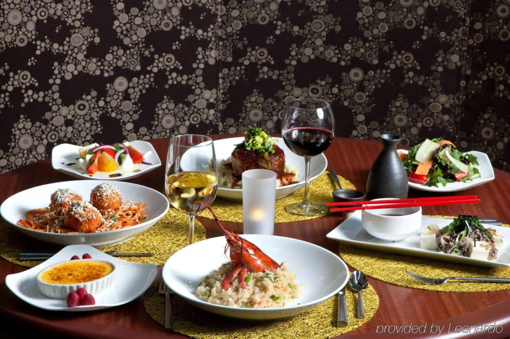 Holiday Inn - Chicago Dwtn - The Mart by IHG