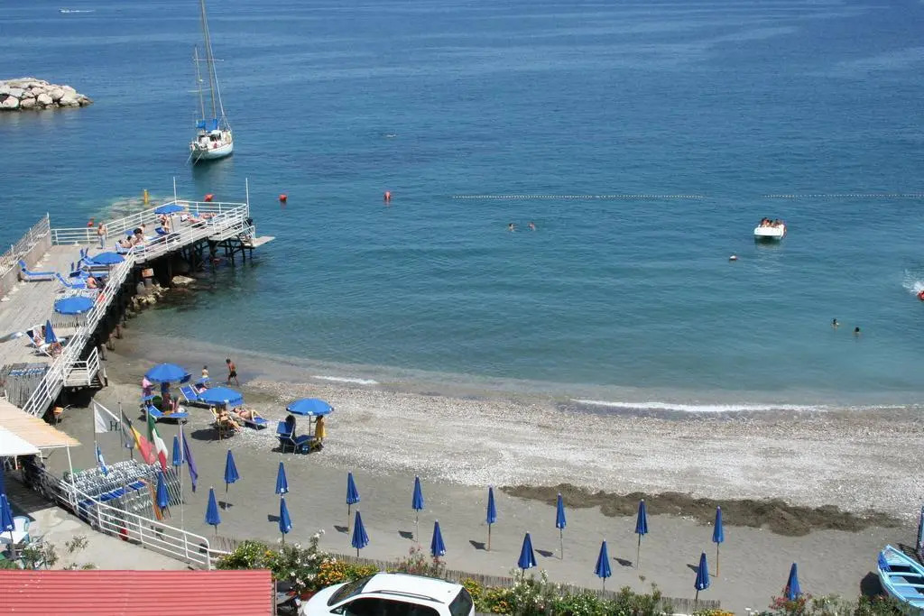 Hotel Baia Di Puolo