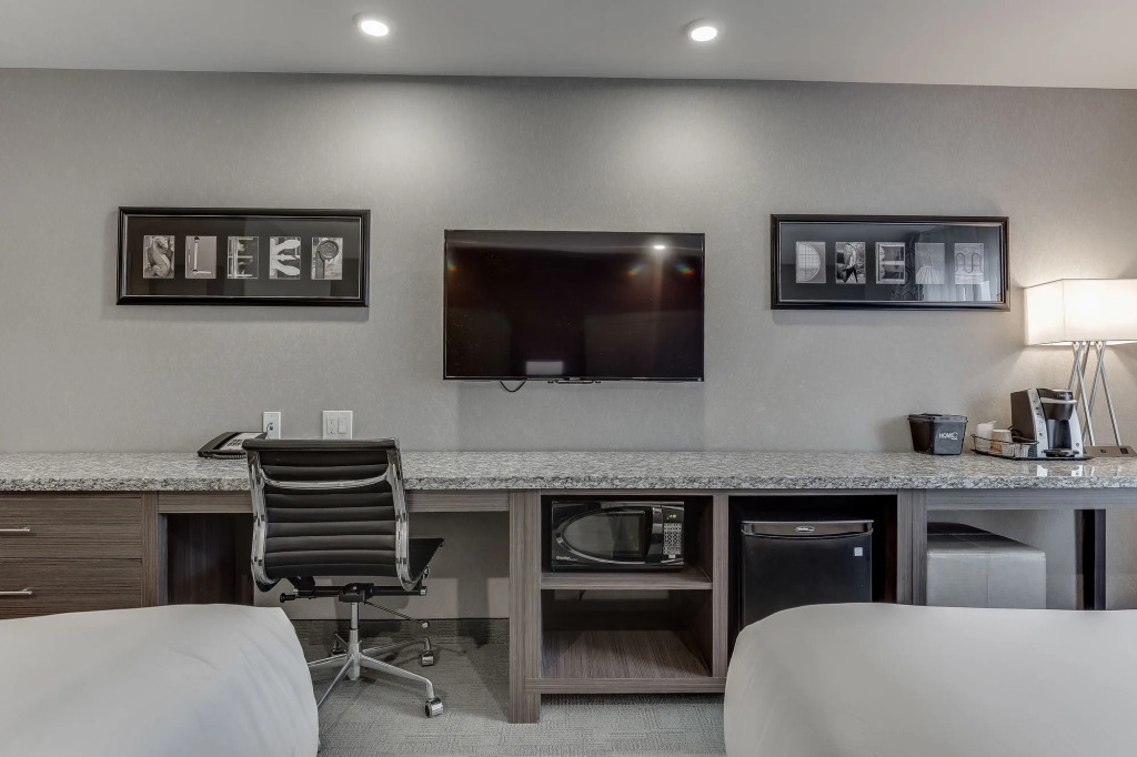 Home Inn & Suites Saskatoon South