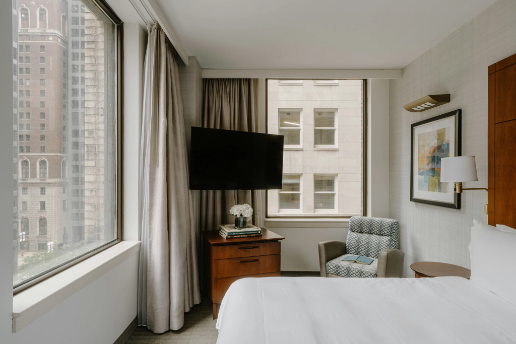 Central Loop Hotel