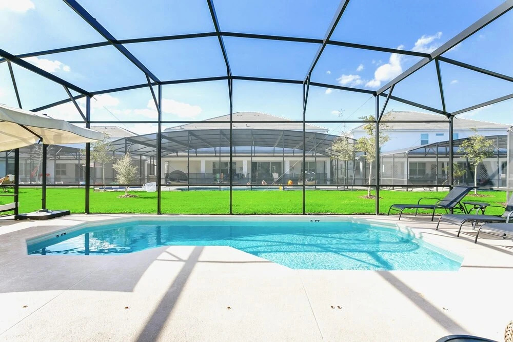 10br Luxury Home Near Disney w Pool Games Room