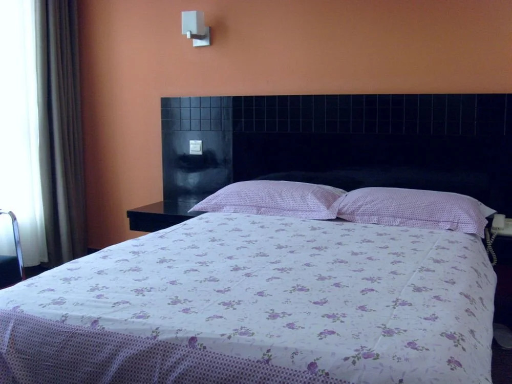Home Inn Selected Shanghai North Bund