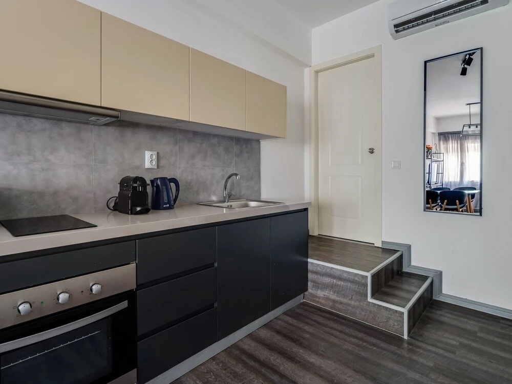 Sanders Center - Lovely Studio Apartment