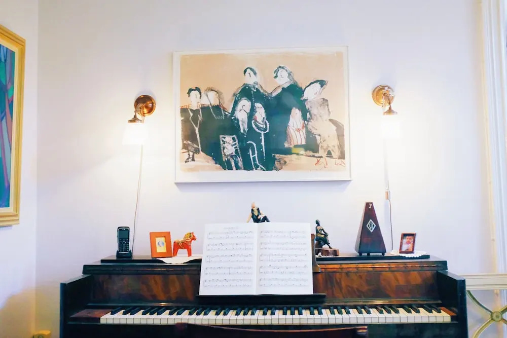 Beautiful, Artistic, Heirloom Apartment