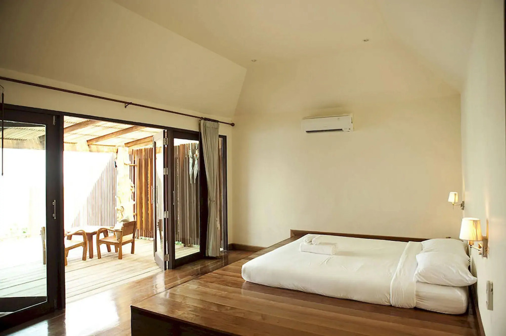 Captain Hook Resort