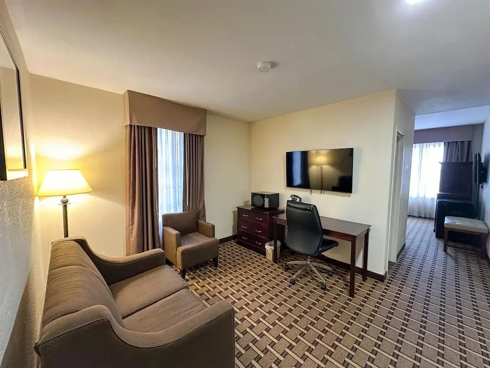 Sonesta Essential Hotels Overland Park