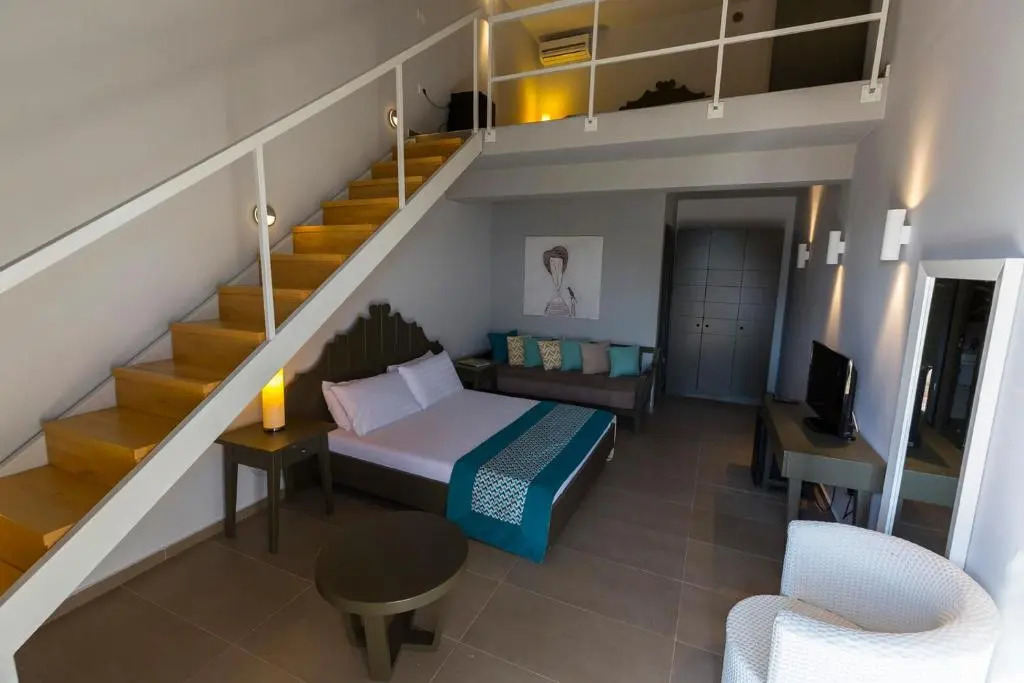 Folie Marine Beach Hotel & Club