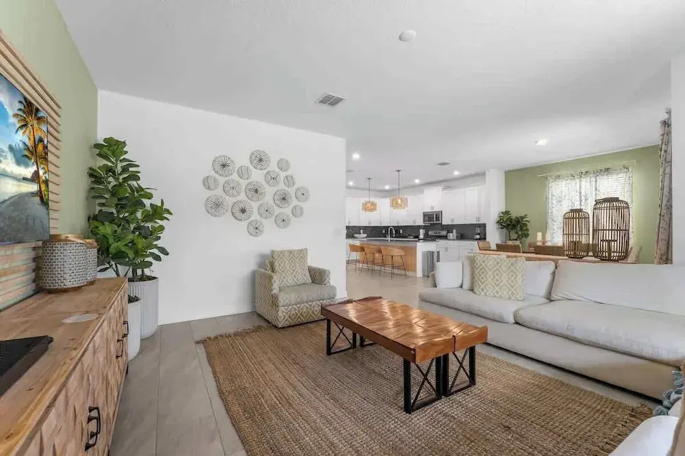 Great Price Luxury 6-bed Pool 15 ppl Great Resort
