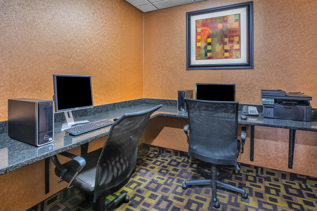 Holiday Inn Express Hotel and Suites Marysville by IHG