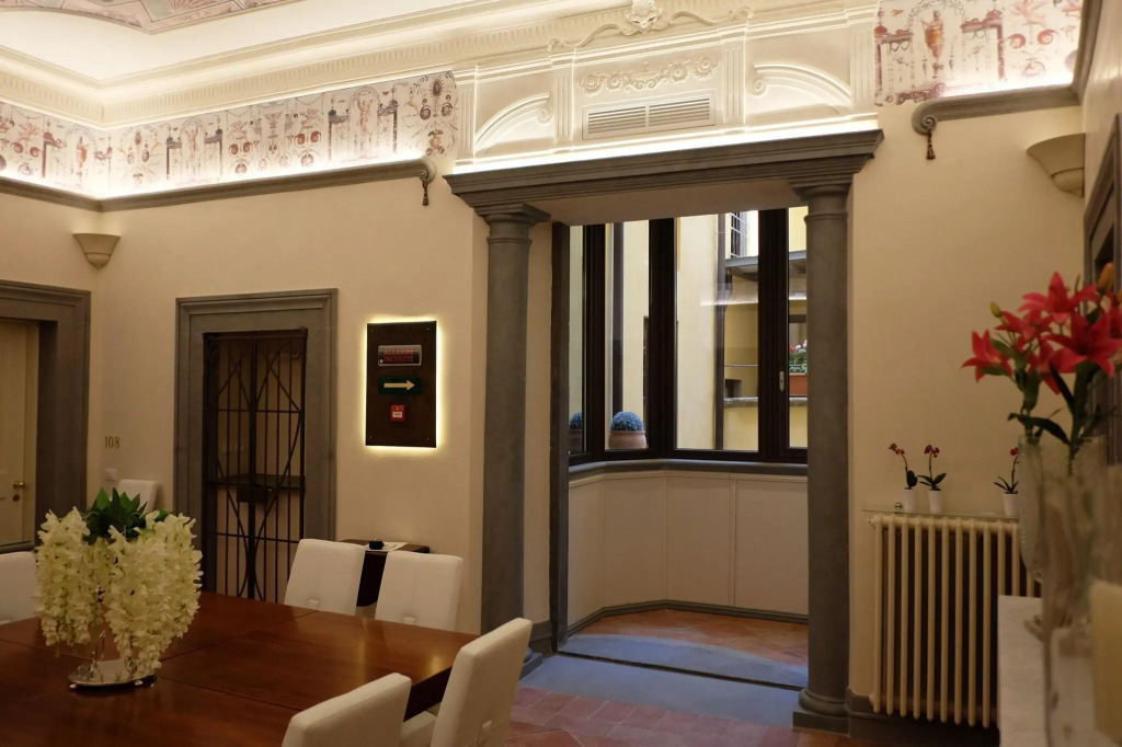 Hotel Renaissance