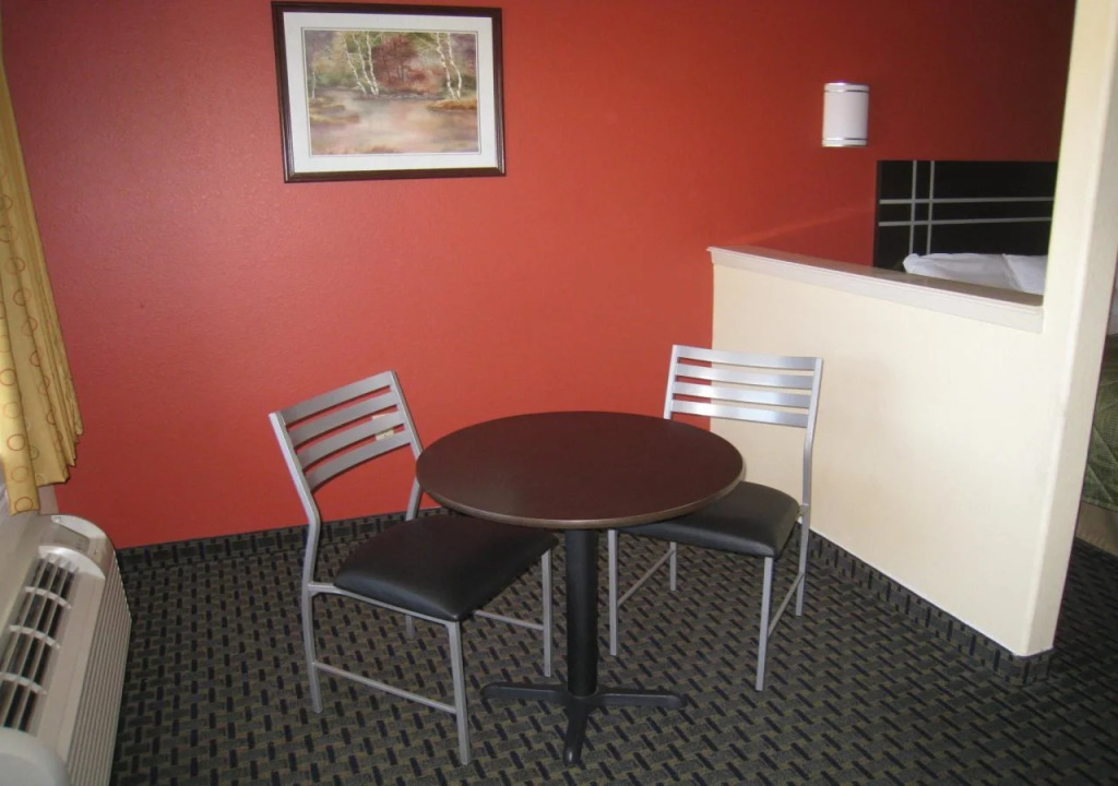 Oxford Inn and Suites Nasa