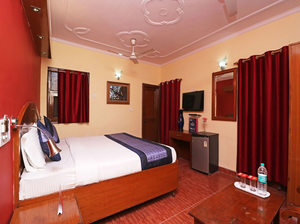 Hotel O Royal Palace