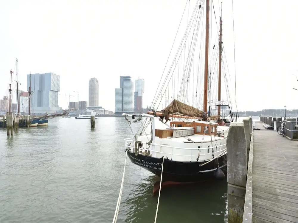 Lovely Boat in Rotterdam With Private Terrace