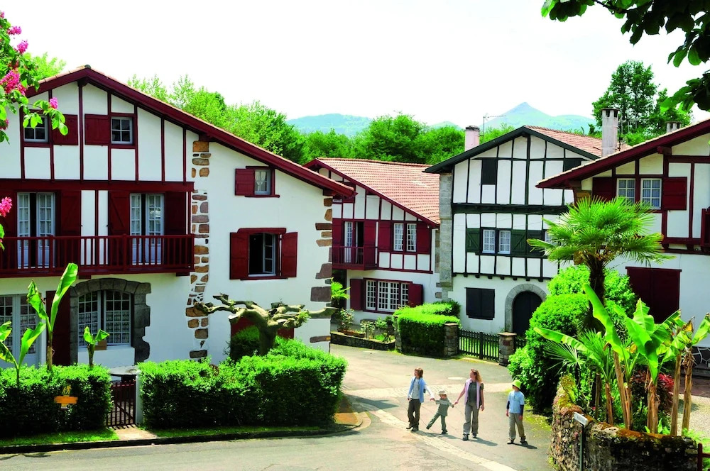 VVF Pays Basque Sare La Rhune, Sare