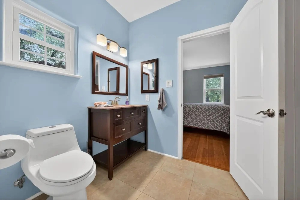 San Antonio Retreat 5br Sleeps 9 near Fiesta Tx 5 Bedroom Home
