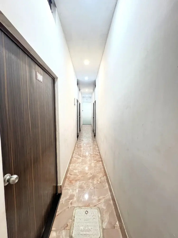 Hotel HKG Homestay Varanasi Near Kashi Vishwanath Temple