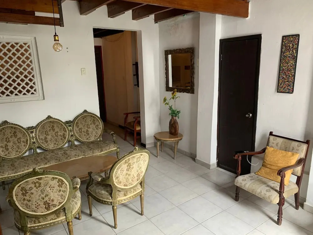 2G2-1 Apartamento en la Ciudad Antigua