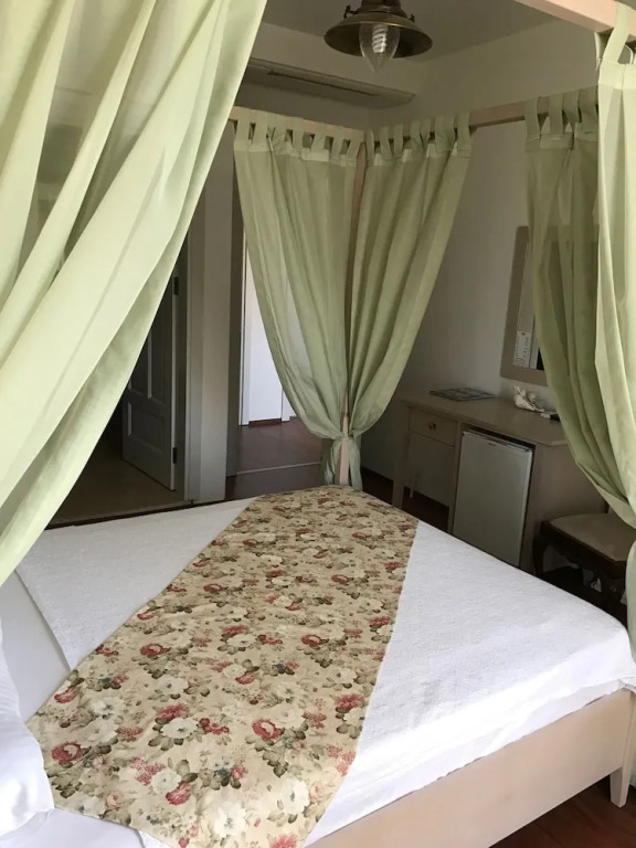 Aladi Hotel