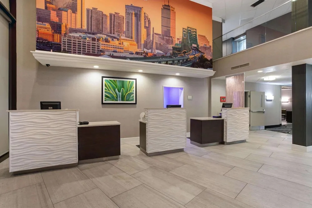 Tage Inn And Suites