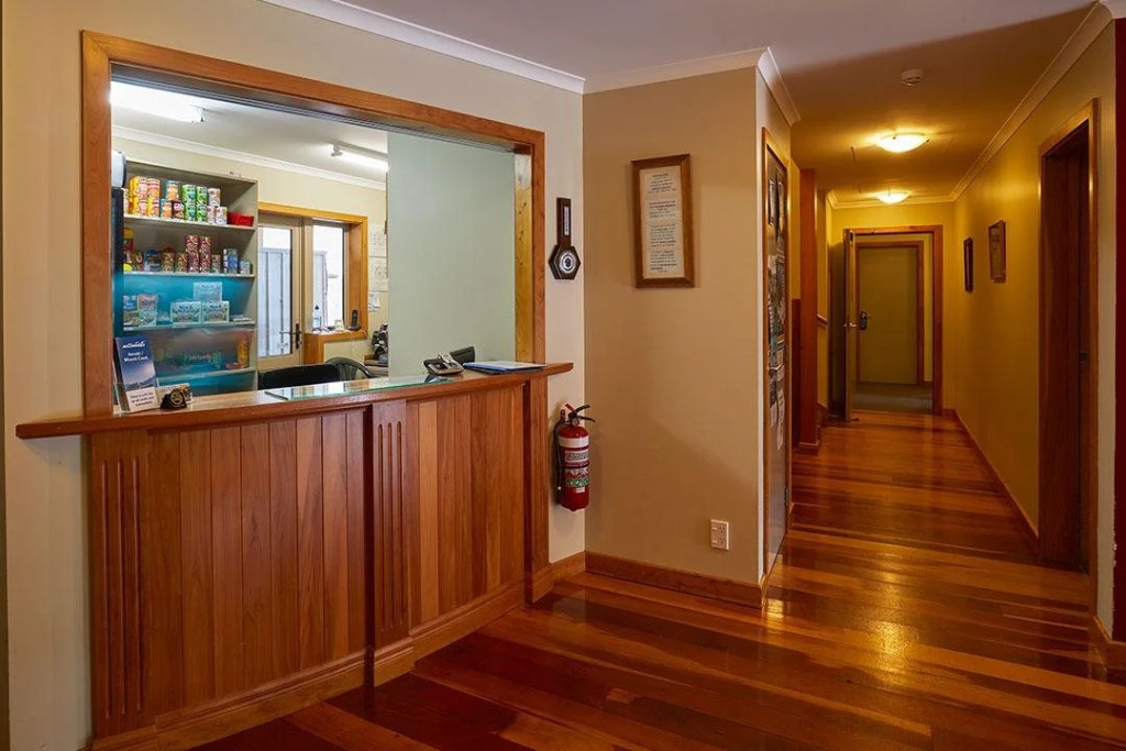 Aoraki Mount Cook Alpine Lodge