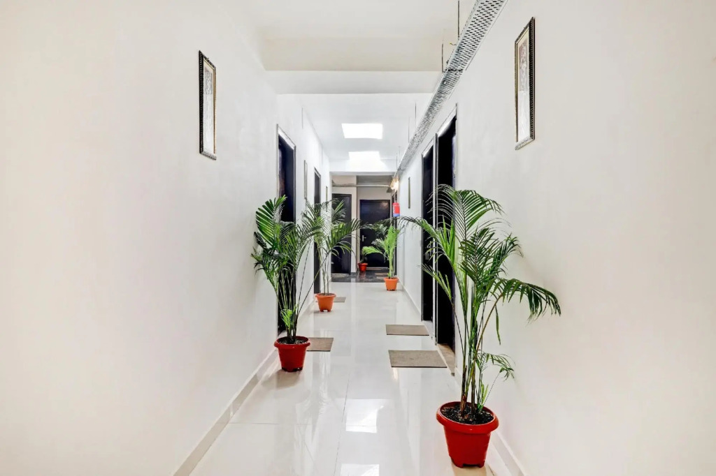 Via Vasundhara Grand