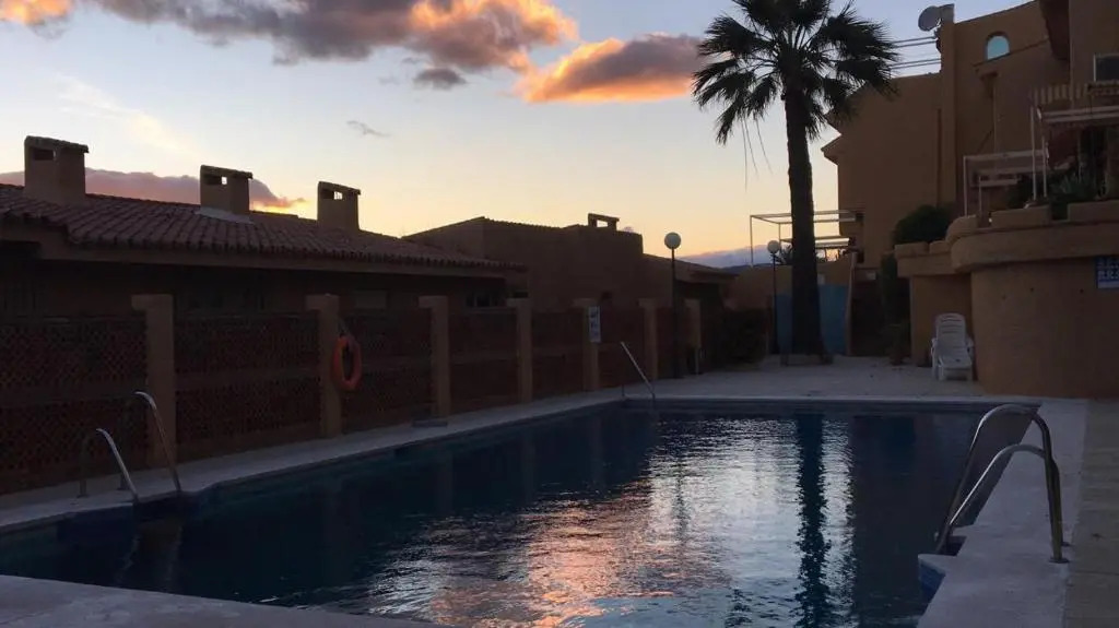 Beach Bungalow Port,free parking