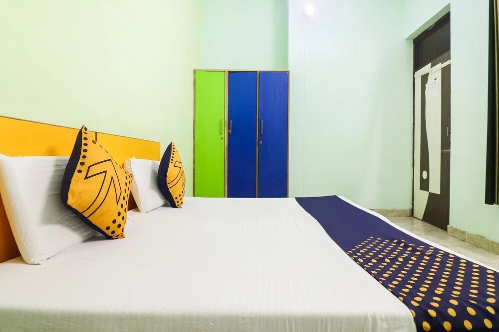Yash Hotel by OYO Rooms