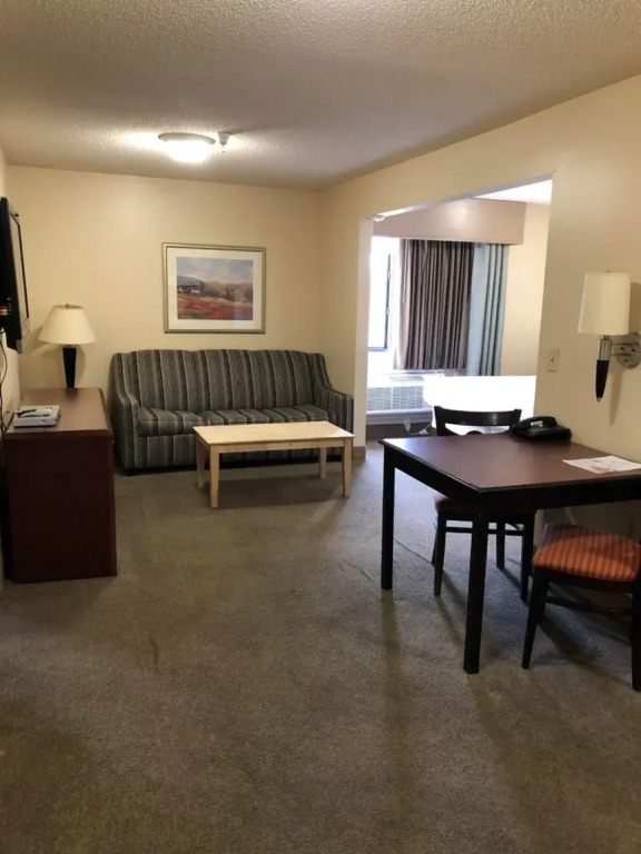 Ashley Quarters Hotel Airport-Cincinnati