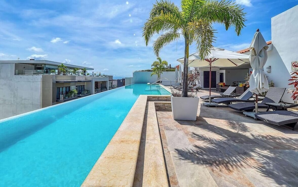 Luxury 2BR Condo in Romatic Zone - Rooftop Pool