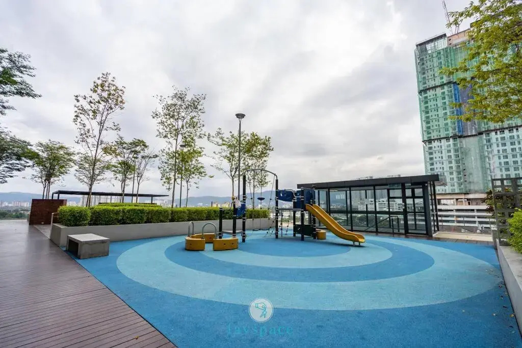 Lovely 4-bedroom condo with pool for 6 pax - Cheras