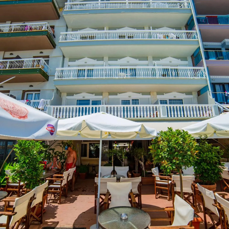Hotel Themis