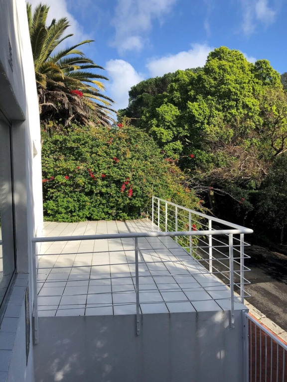 2 Bedroom Apartment in Higgovale