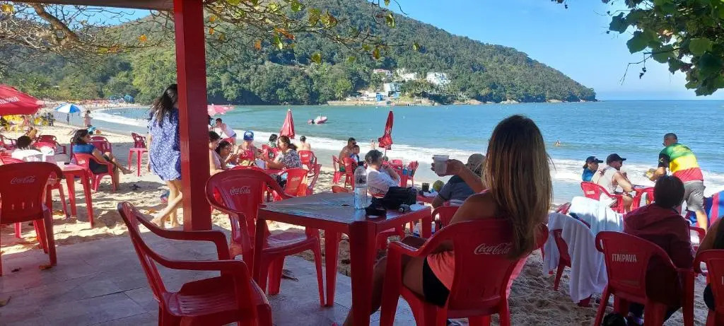 Chalé BoraSol Martim de Sá Piscina Wi-Fi Netflix 600mts da Praia