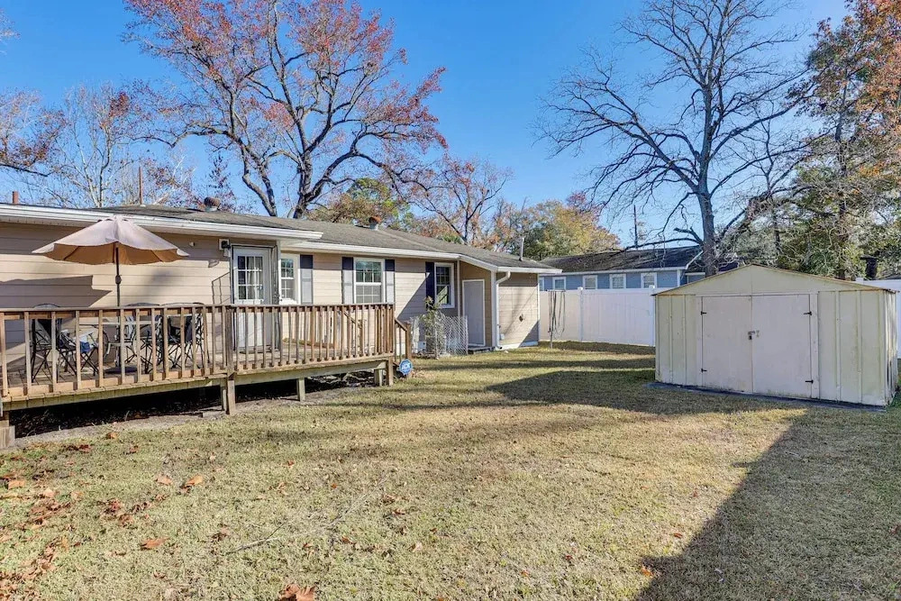 2 Mi to Downtown Savannah: Historic Home