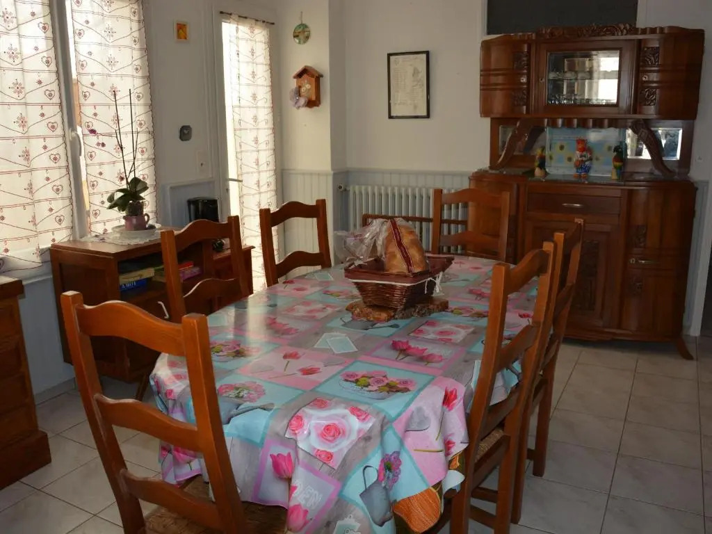 Maison Authentique avec Cour Privée, Wifi et Proximité Activités - Thiré, Vendée - FR-1-426-396