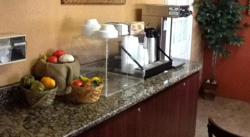 Americas Best Inn and Suites Fort Lauderdale North