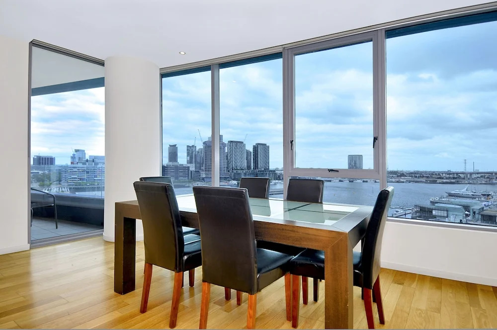 View Apartment at Docklands